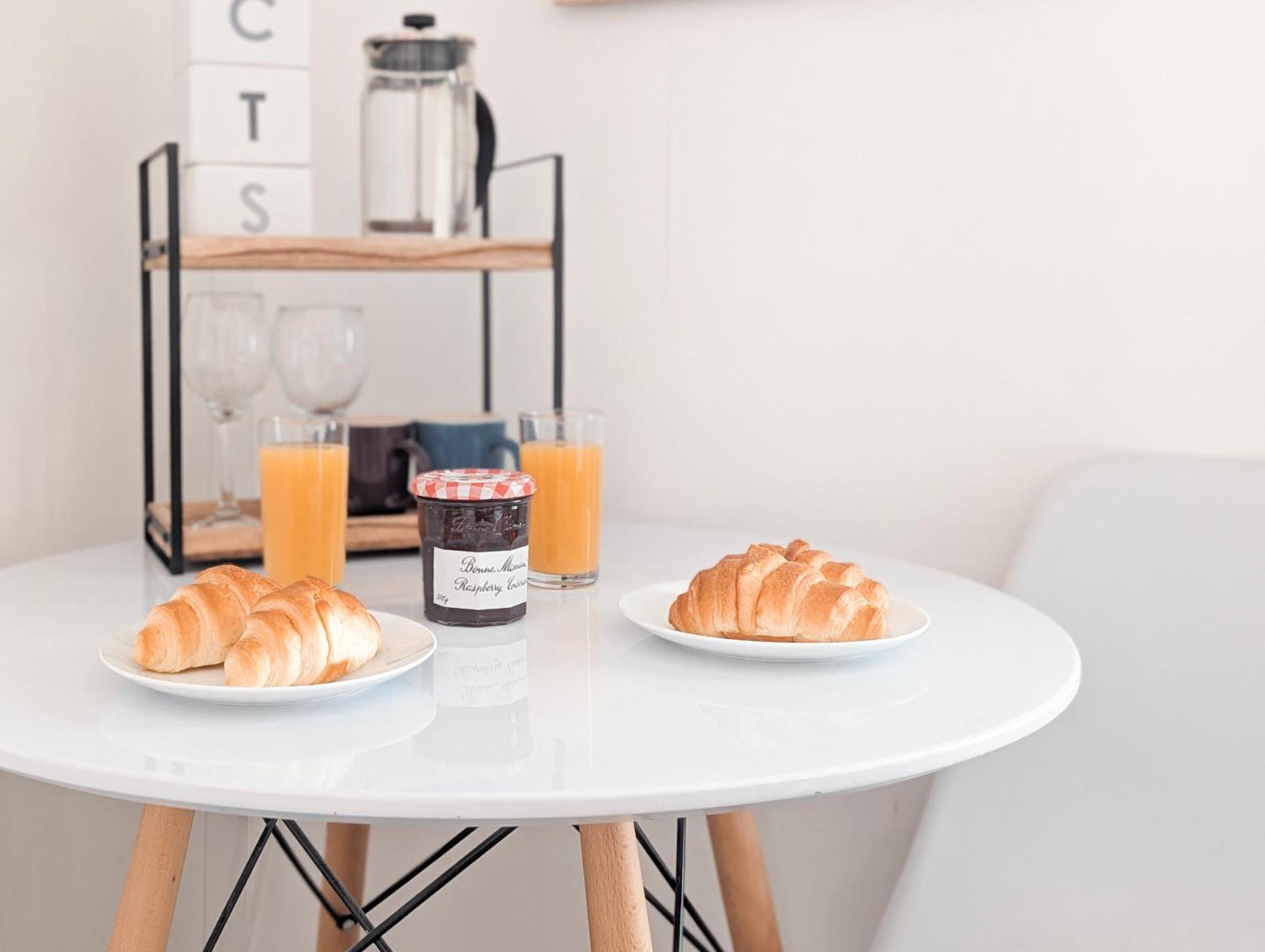 Hendon Street En-suite Nr & Walk To Cafes *