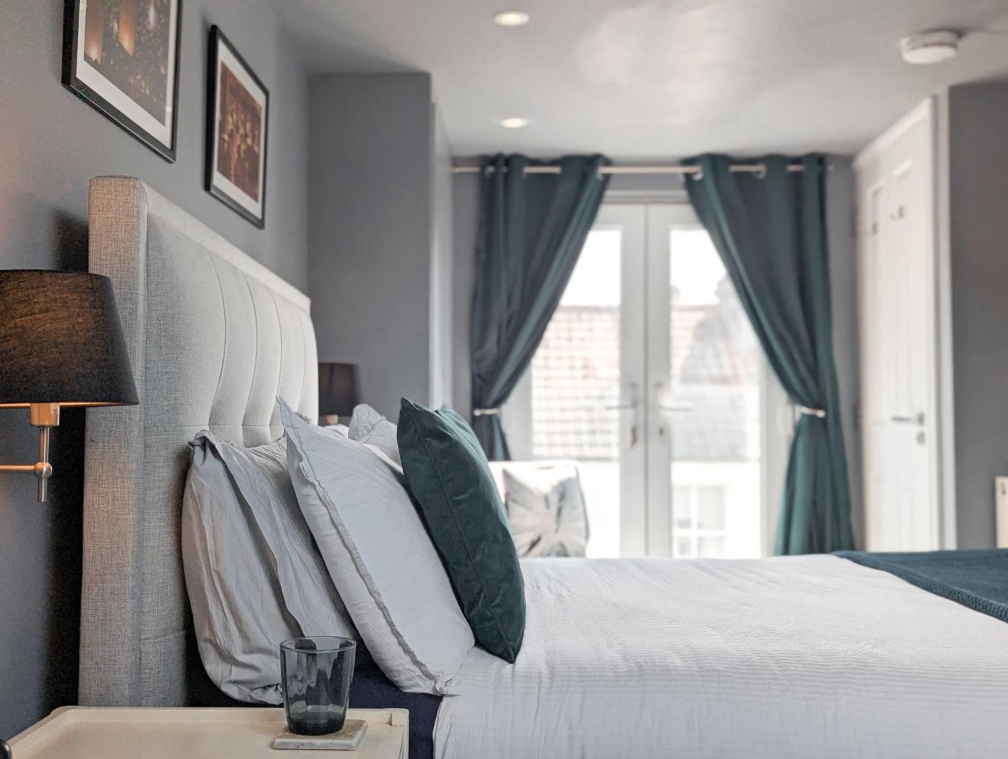 Hendon Street En-suite Nr & Walk To Cafes Homestay