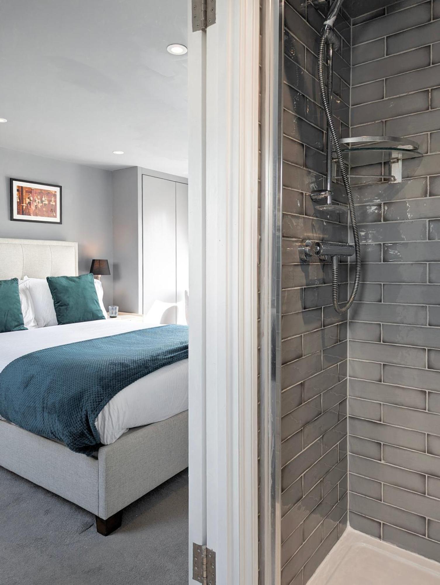 Проживание в семье Hendon Street En-suite Nr & Walk To Cafes