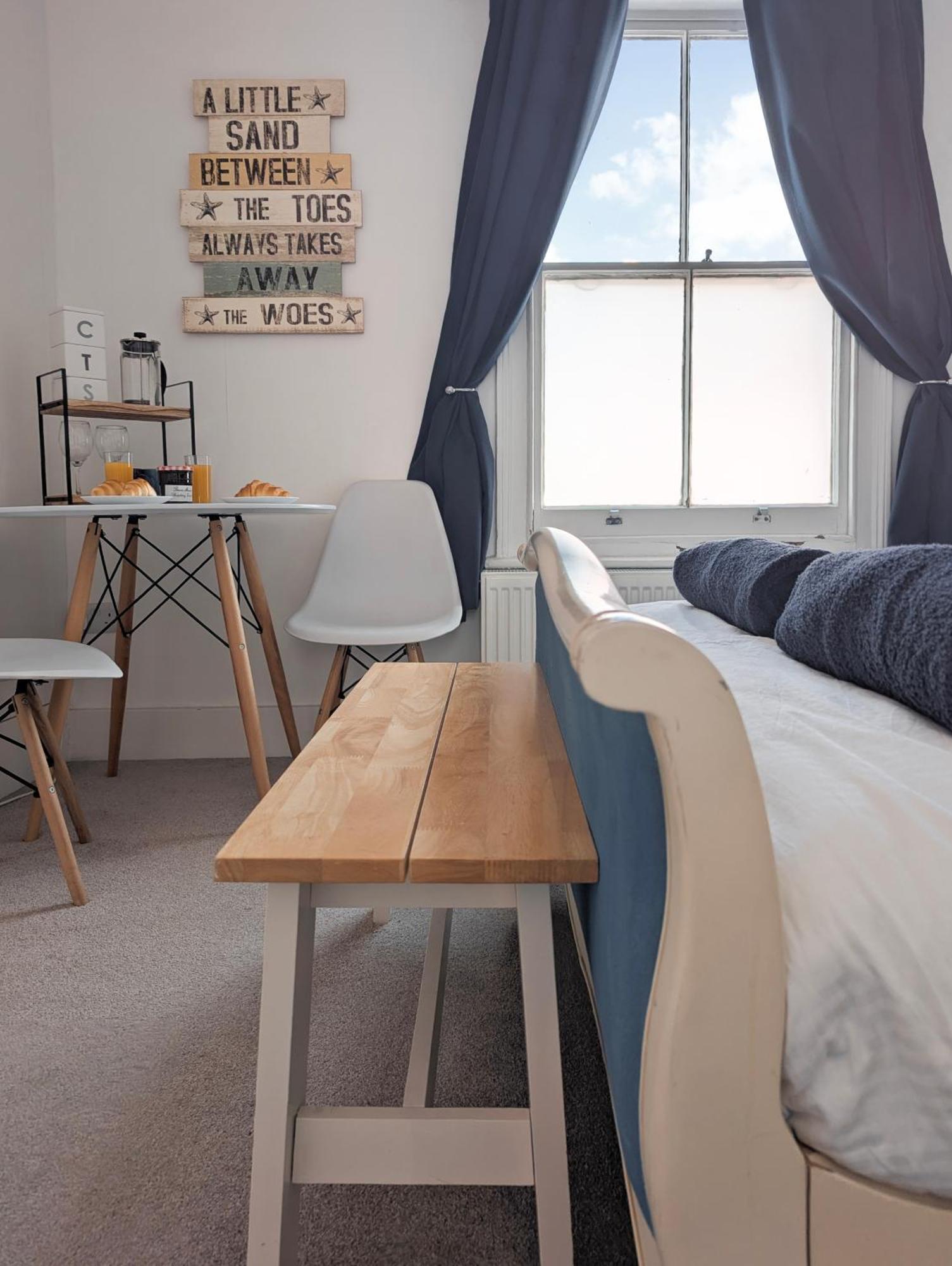 Hendon Street En-suite Nr & Walk To Cafes Privatunterkunft